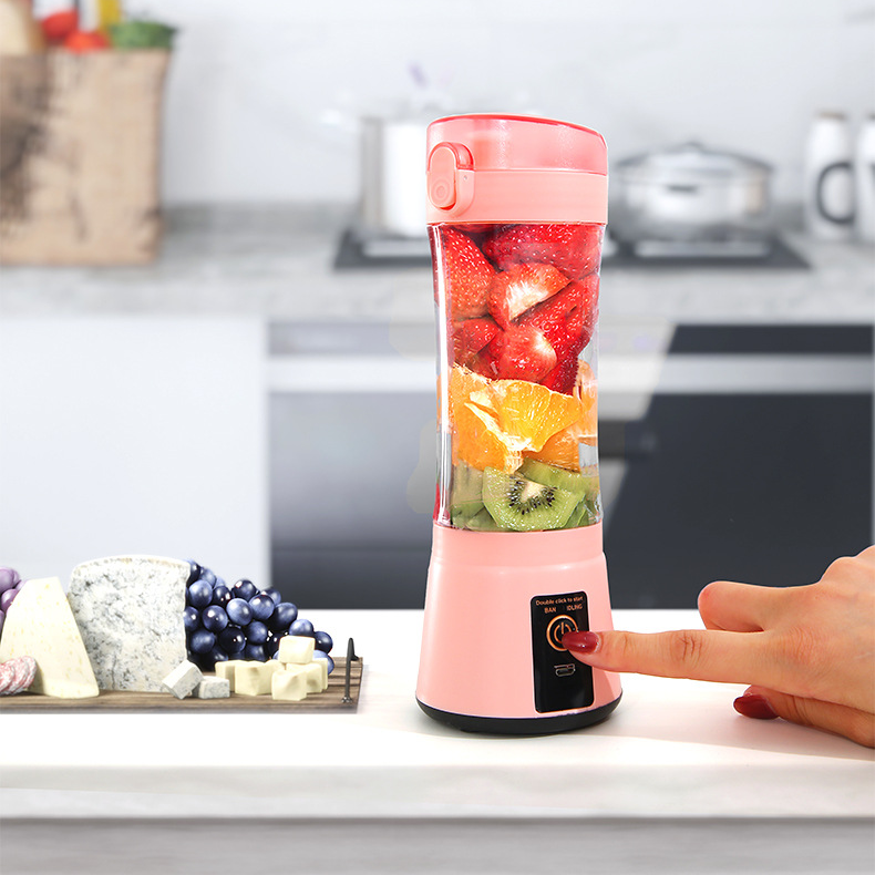 Roze draagbare blender