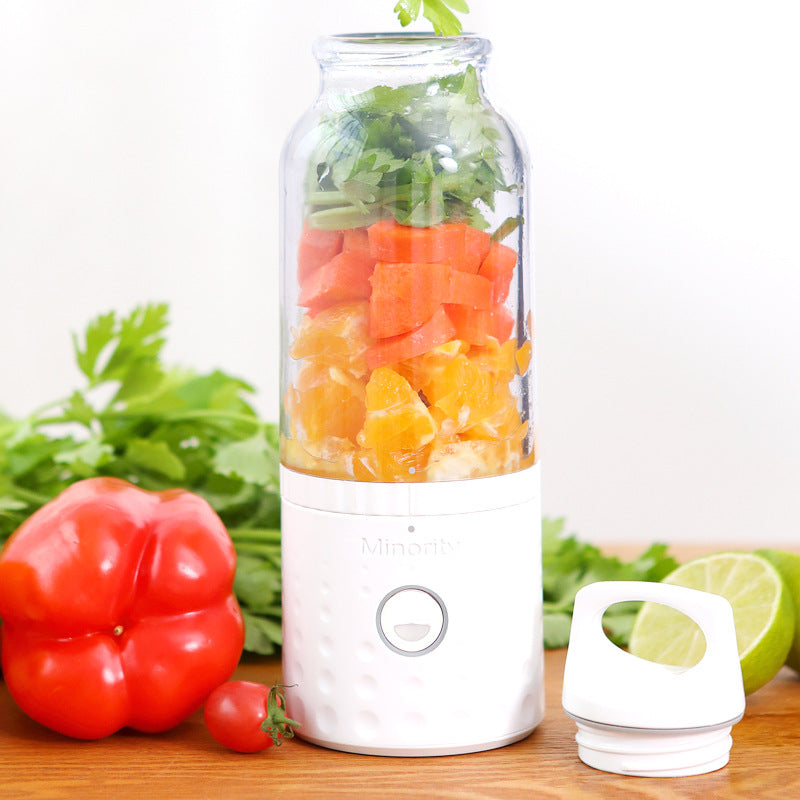 Witte draagbare mini blender