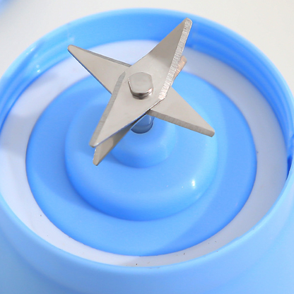 Blauwe draagbare blender